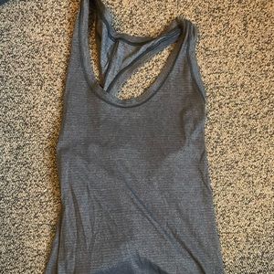 LuLulemon crop top